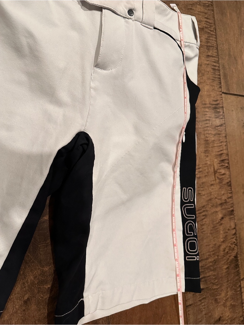 Sugoi Women’s White Mountain Bike Cycling Shorts - Picture 11 of 14